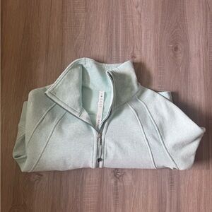 Lululemon scuba half zip - no hood M/L